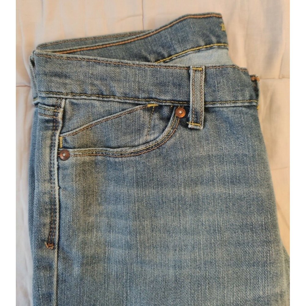 Old Navy Women's the Flirt Blue Denim Jeans Boot Cut / Short (Size 8)